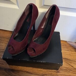 Women's Burgundy Suede Peep-Toe High Heels Size 8.5